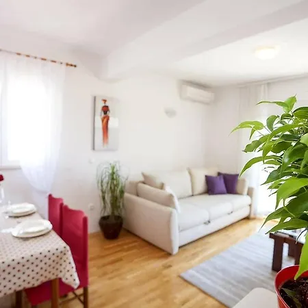 Andrea I Toni * Μακάρσκα