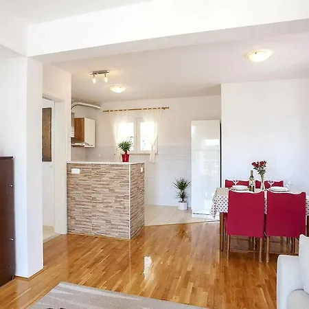 Apartment Andrea I Toni *